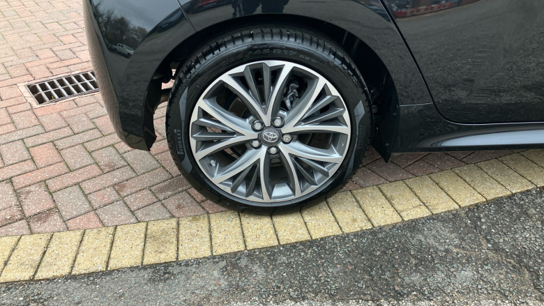 Toyota Yaris 1.5 Hybrid Excel 5dr CVT Hybrid Hatchback